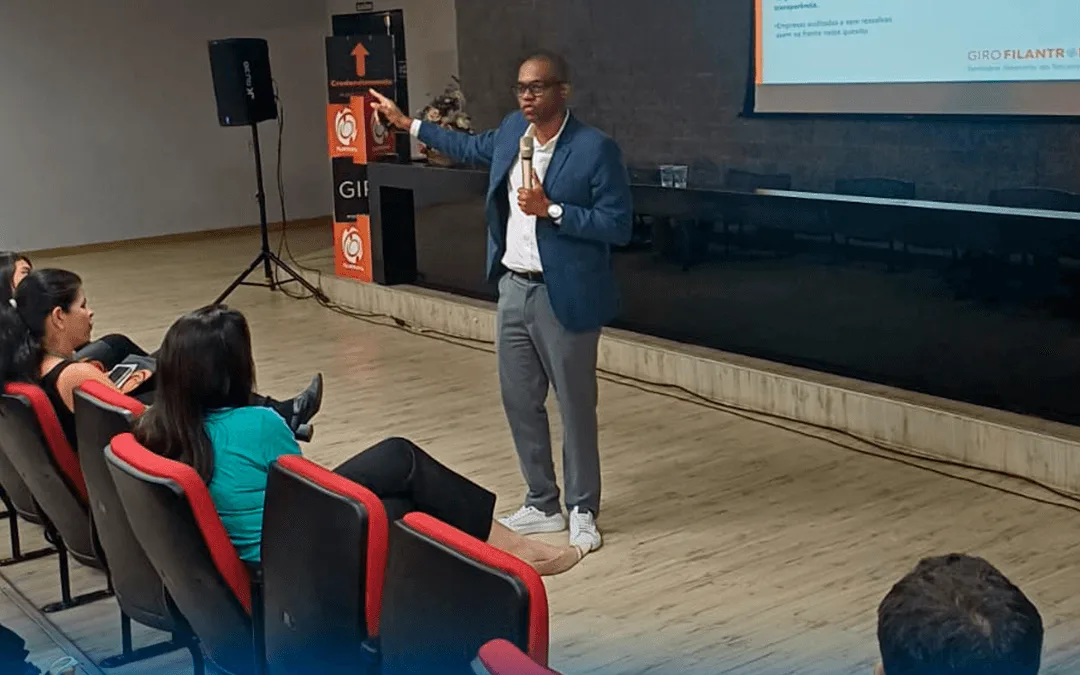 Palestra do Evento do Giro Filantropia com Warley Dias
